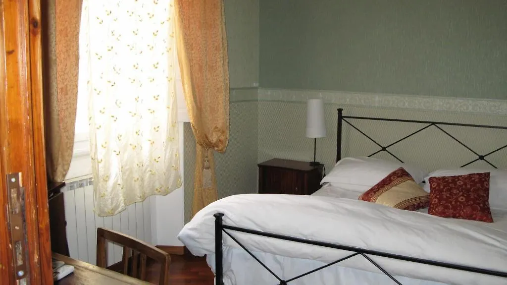 Gourmet B&B Giglio Bianco Bed & Breakfast Florens
